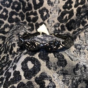 NWT Lia Sophia gunmetal stretch bracelet